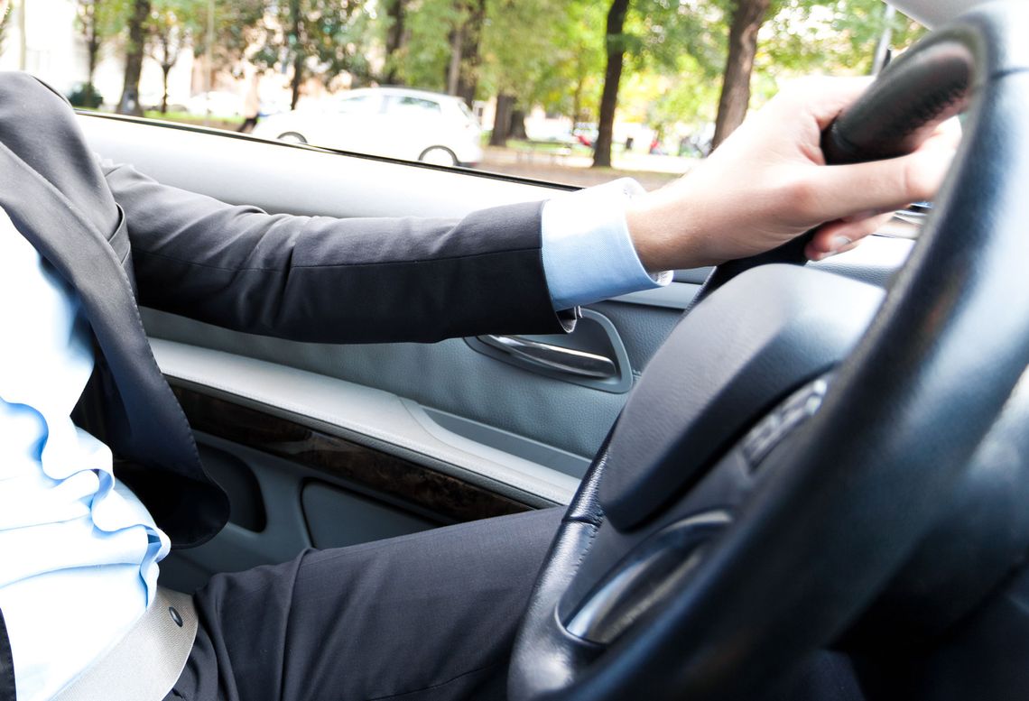 taxi company leatherhead